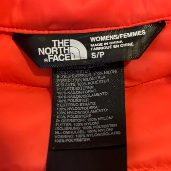 The North Face Women's Magenta and Orange Ski Jacket, Small - Picture 9 of 13